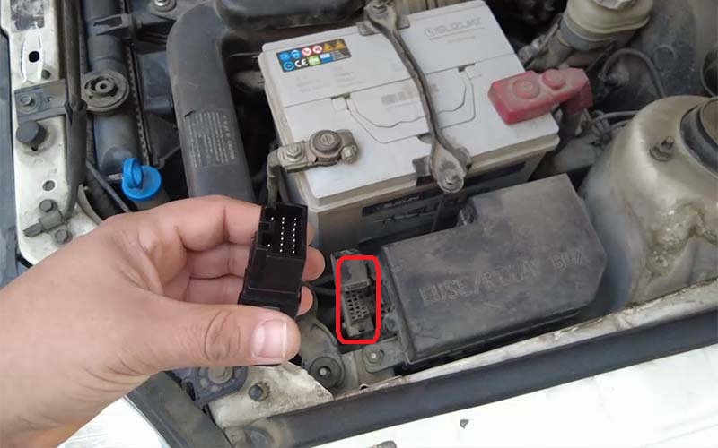 سوکت عیب یاب کیا ریو مونتاژ سایپا زنیت